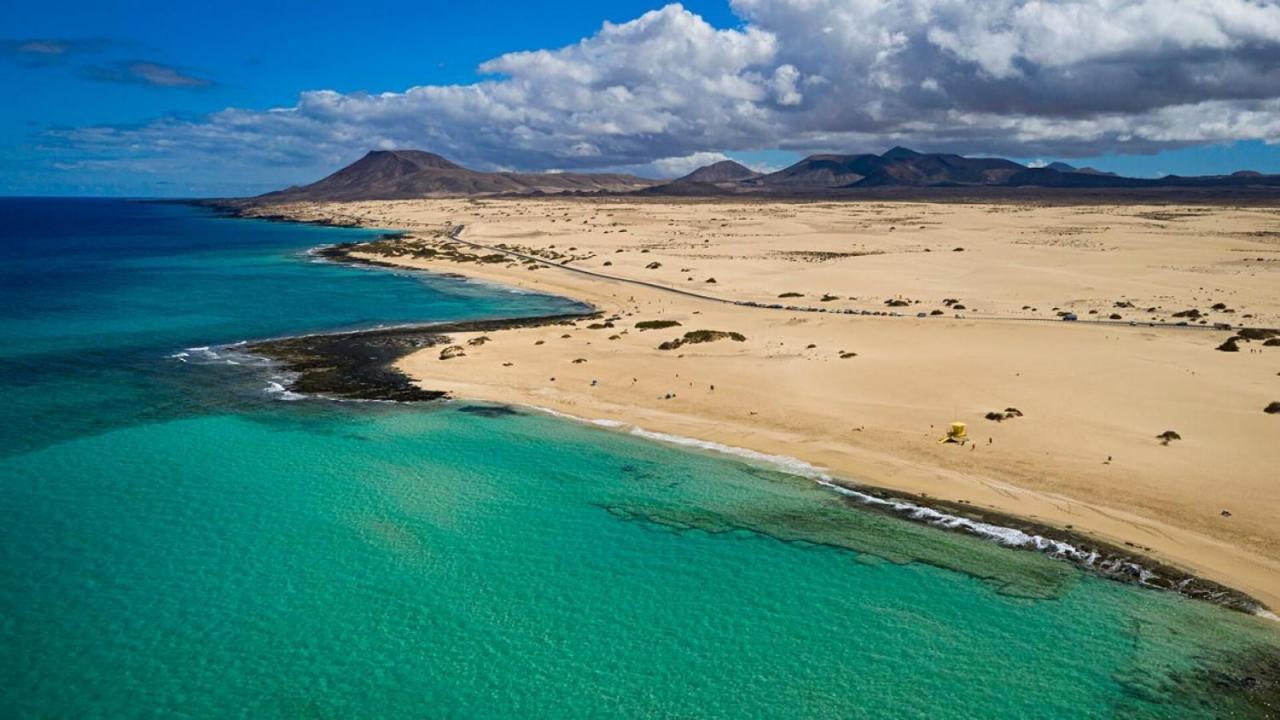 Amazing Turquesa House - Central Town - Wifi Free Apartment Corralejo